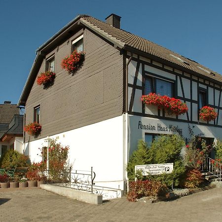 Hotel Gaestehaus Stolzenberg à Hallenberg Extérieur photo